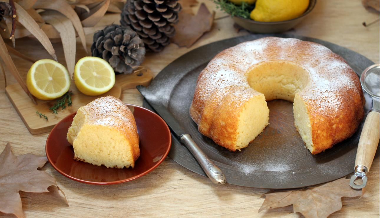 Bundt cake de yogur de limón