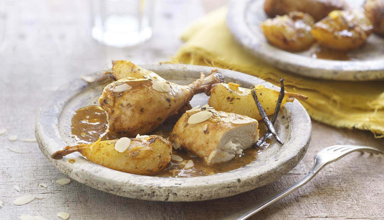 Pollo jugoso al horno con peras y vainilla