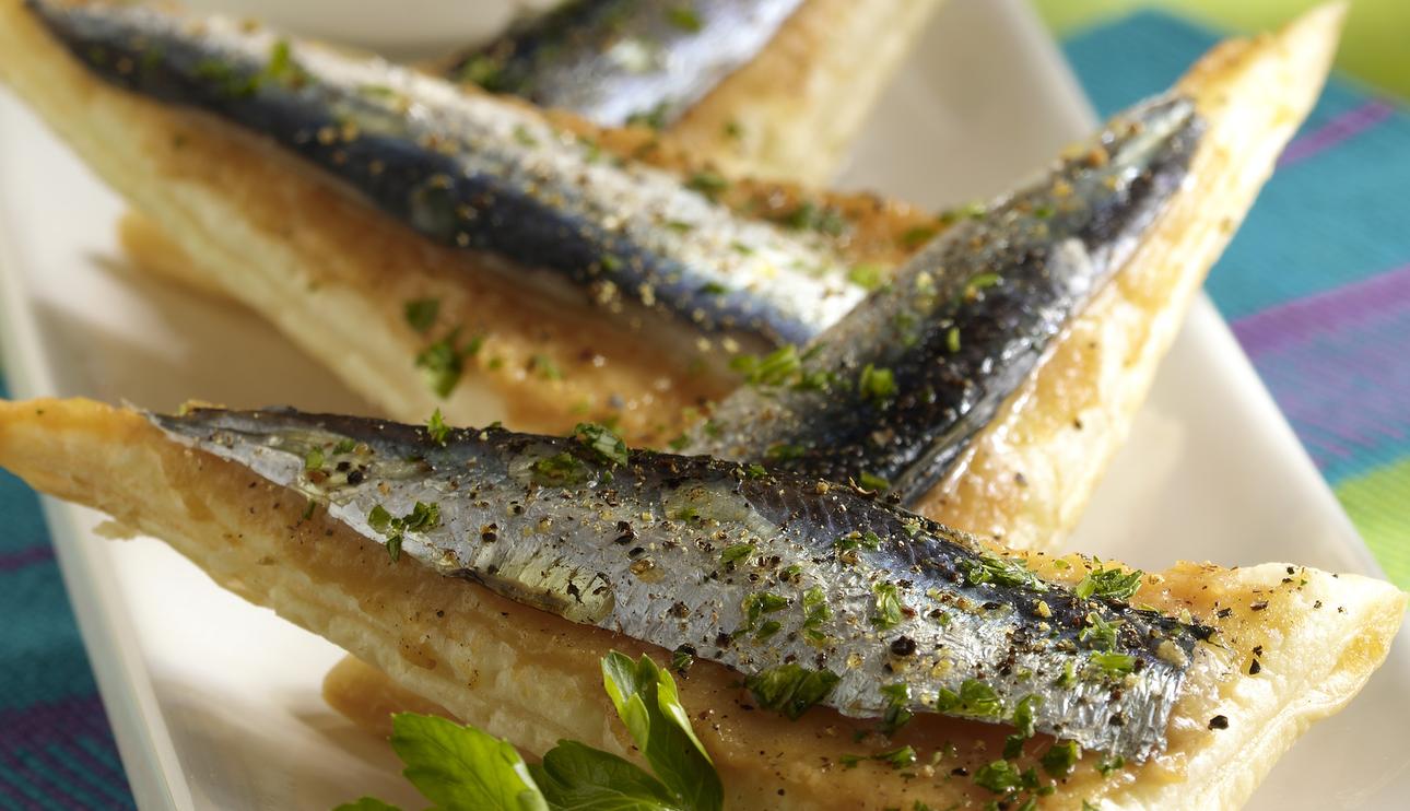 Hojaldre de manzana y sardinas