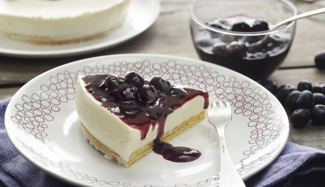 Tarta de queso con arándanos