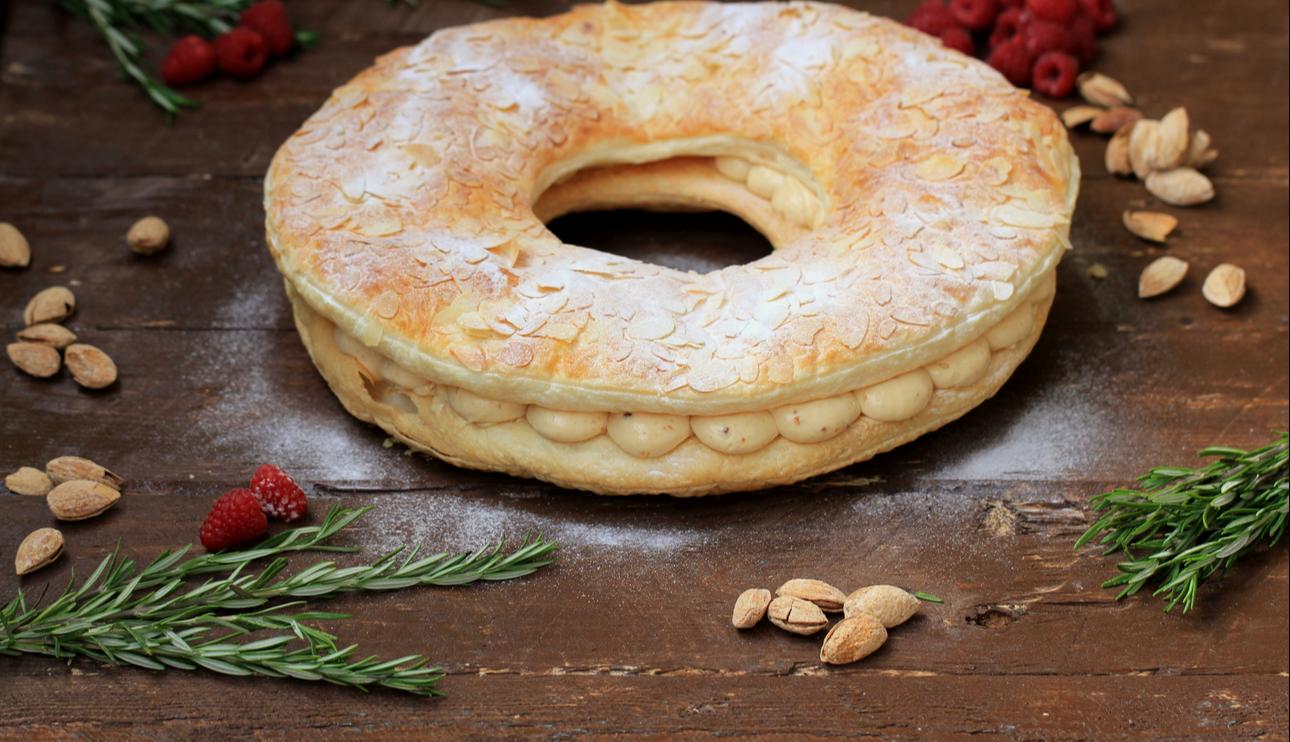 Roscón de hojaldre con crema de turron y mascarpone