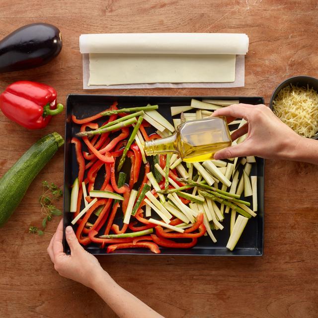 Trenza de hojaldre rellena de verduras asadas