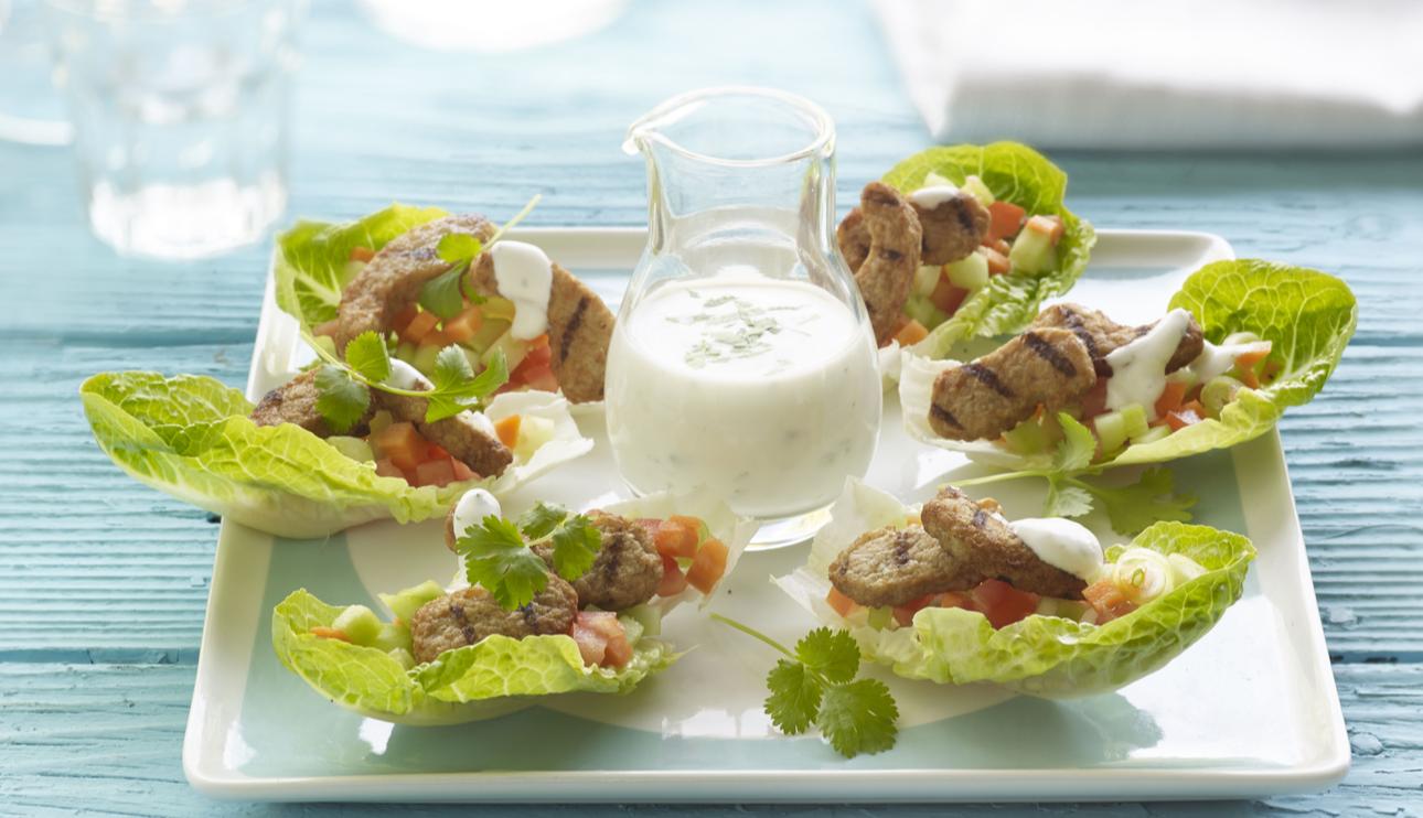 Ensalada con bocaditos veganos