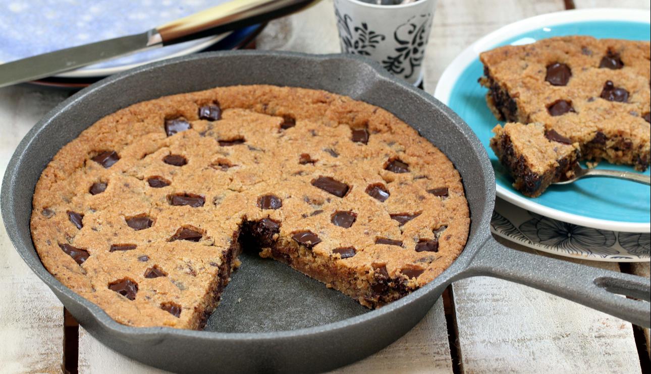Cookie gigante en sartén