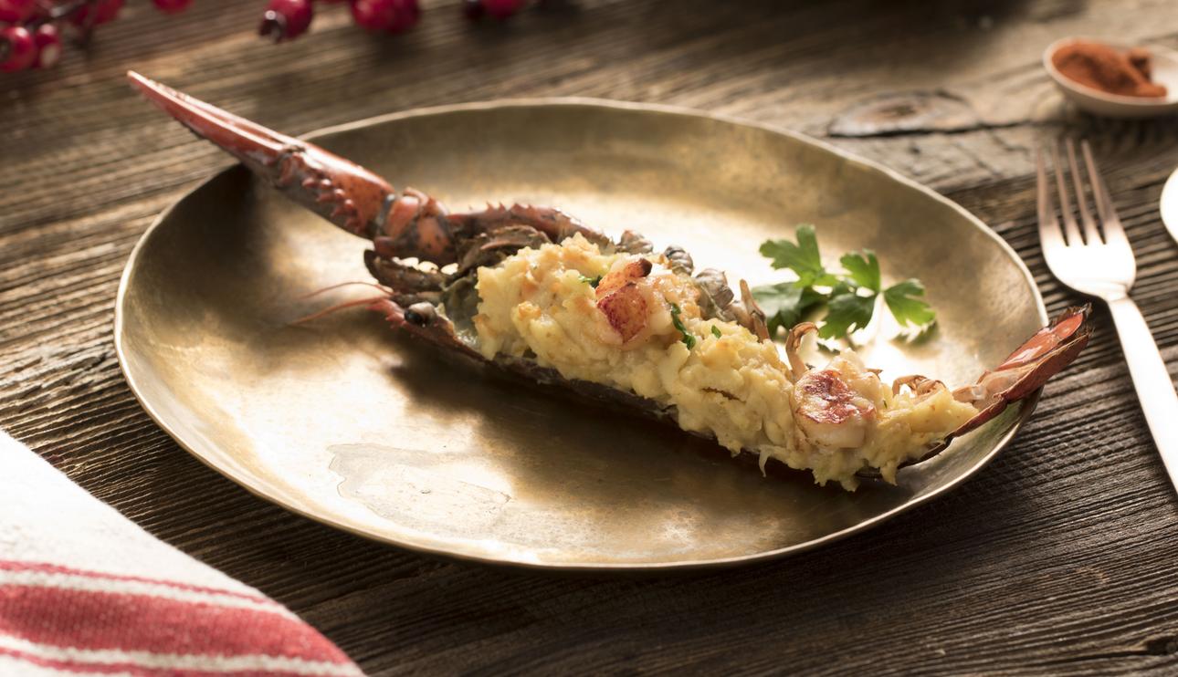 Bogavante gratinado con puré de patatas