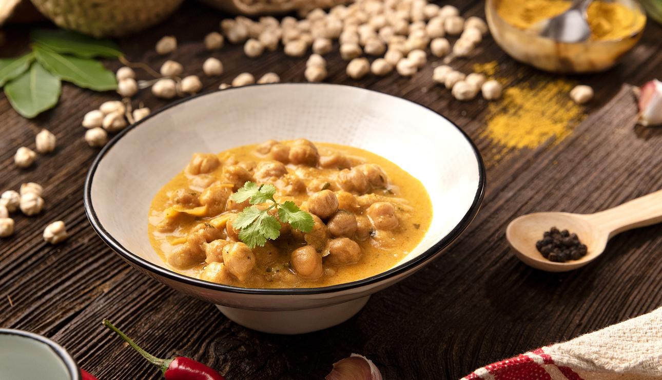 Garbanzos al curry con coco