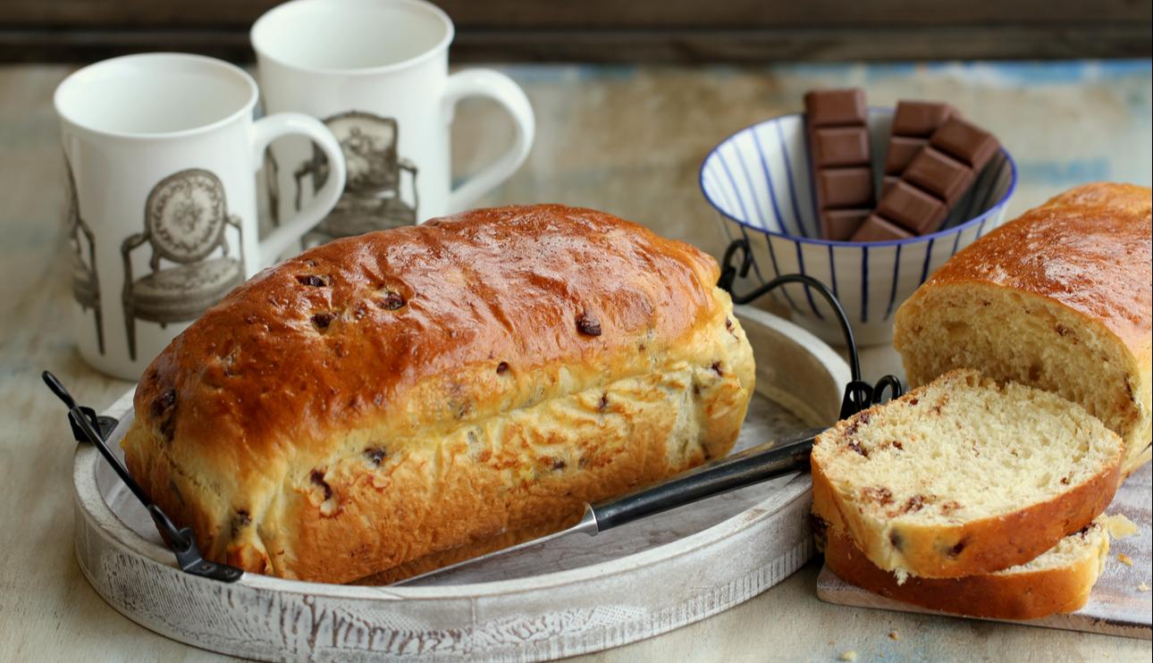 Brioche con chocolate con leche