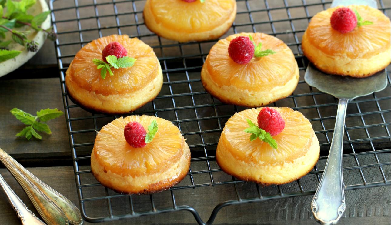 Pastelitos de piña invertida