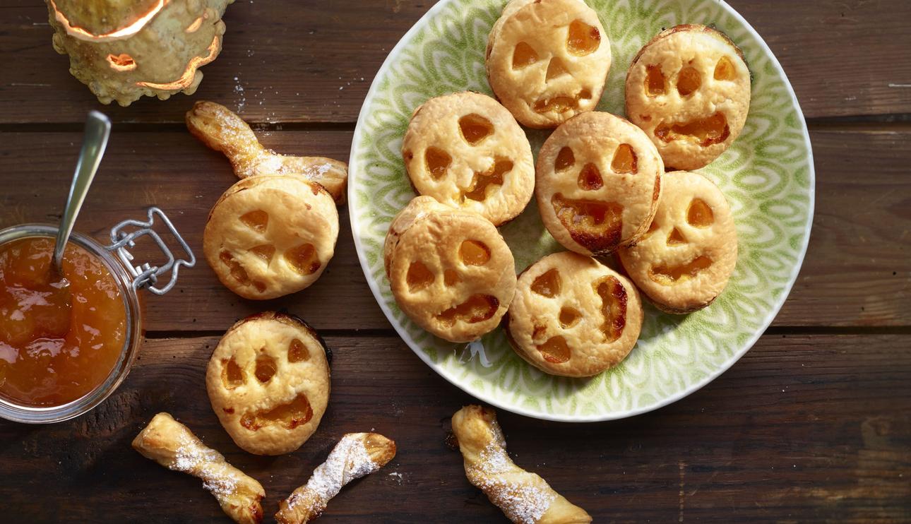 Caritas de halloween con hojaldre