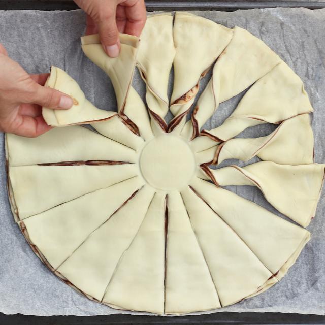 Estrella de Navidad con chocolate y hojaldre