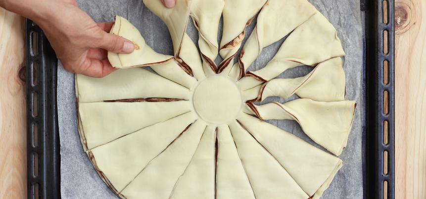 Estrella de Navidad con chocolate y hojaldre