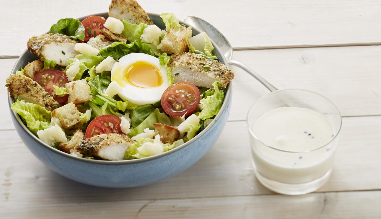 Ensalada César con pollo a la plancha