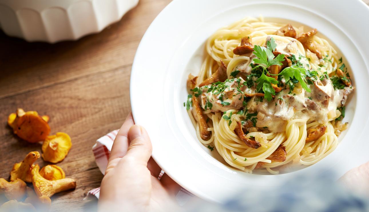 Espaguetis a la crema de setas