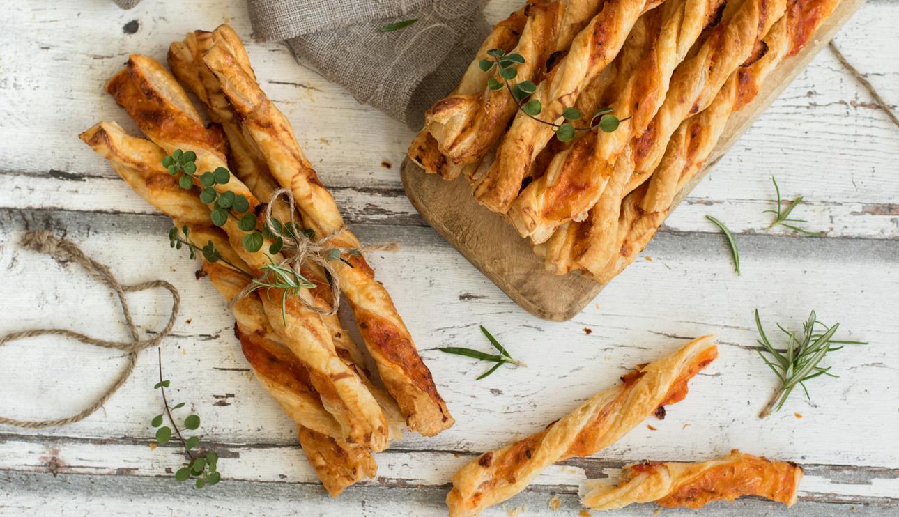 Palitos de hojaldre sabor pizza