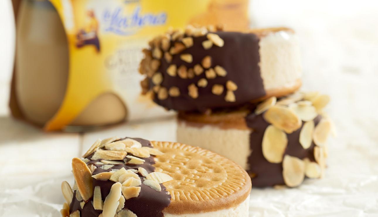 Helado de galleta María