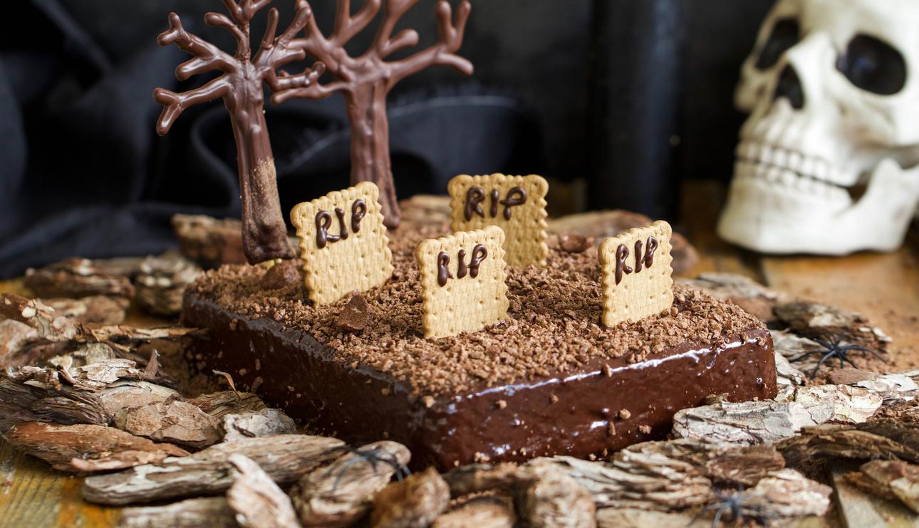 Tarta cementerio para Halloween