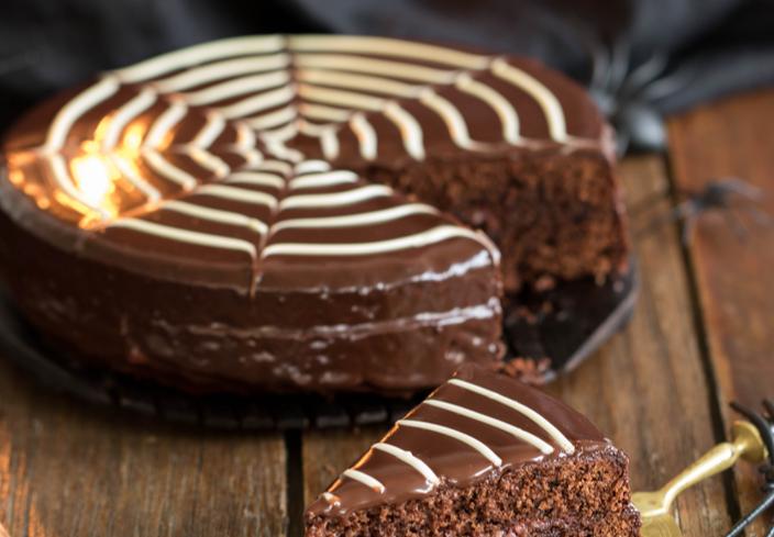 Tarta telaraña de chocolate para Halloween