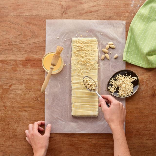 Trenza de hojaldre y chocolate con leche