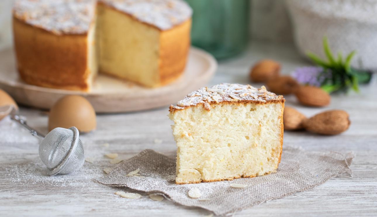 Bizcocho esponjoso de leche condensada y claras de huevo