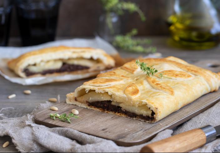 Empanada de morcilla y manzana