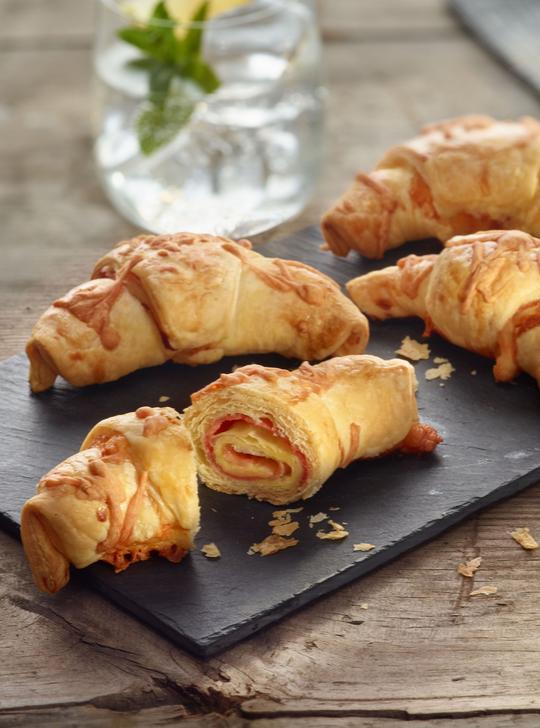 Croissants de jamón york y queso