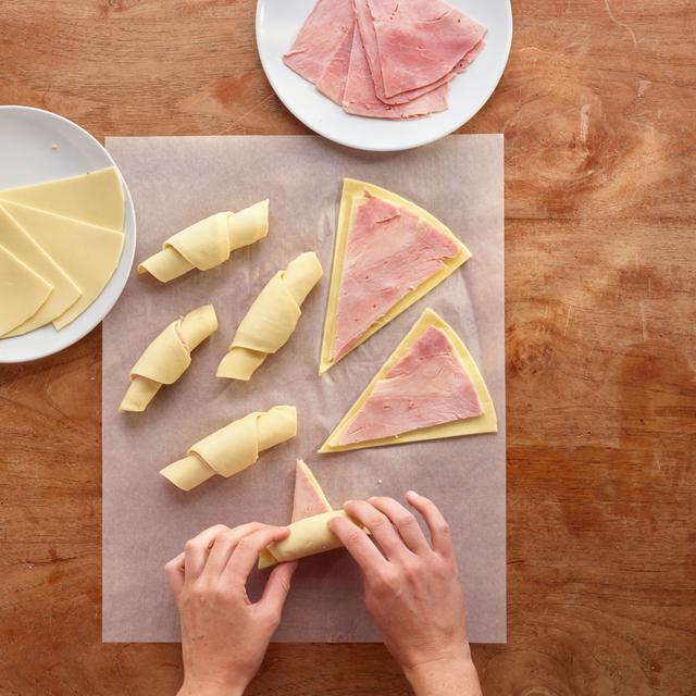 Croissants de jamón york y queso