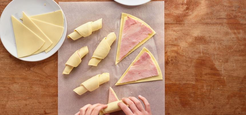 Croissants de jamón york y queso