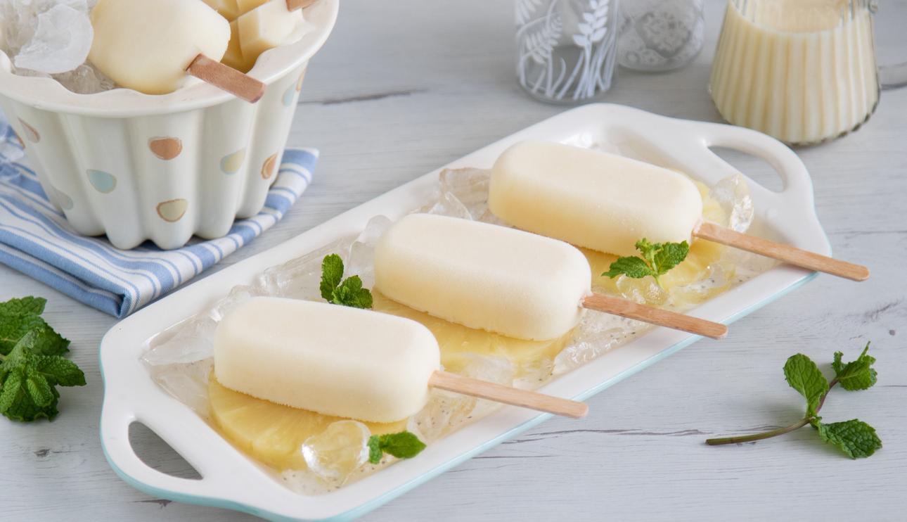 Polos de leche condensada y piña