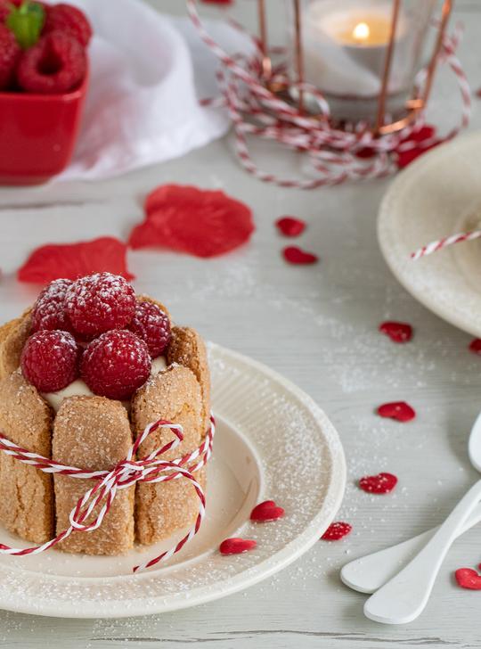 Charlota de leche condensada y limón para San Valentín