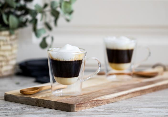 Café bombón con espuma de leche
