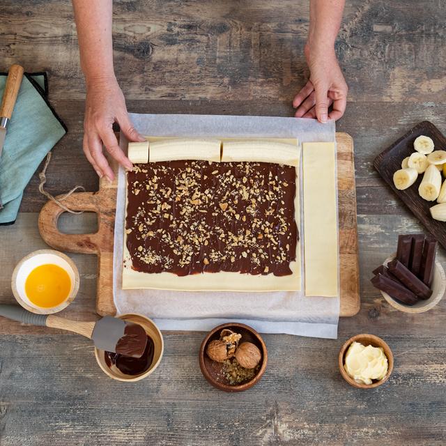 Tronco de Navidad de hojaldre con chocolate