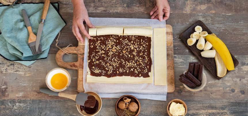 Tronco de Navidad de hojaldre con chocolate