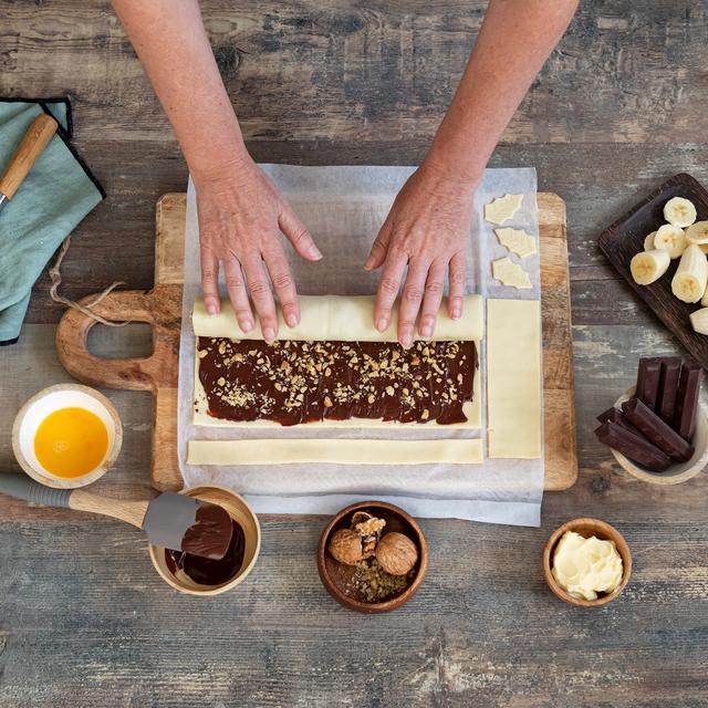 Tronco de Navidad de hojaldre con chocolate