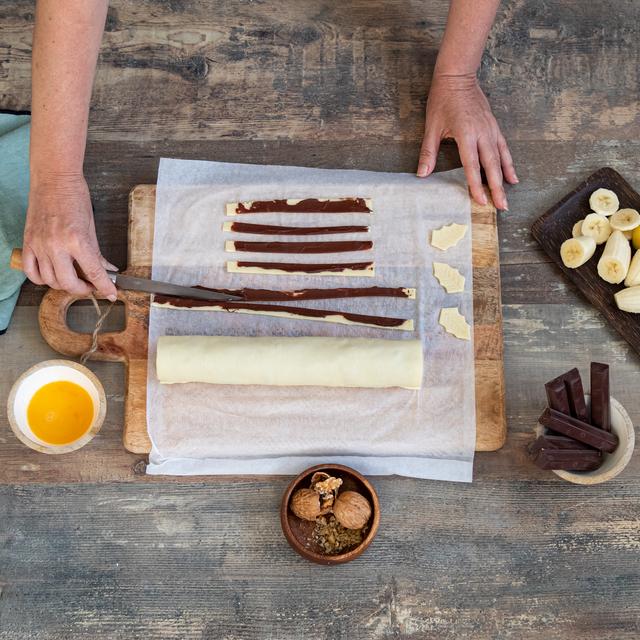 Tronco de Navidad de hojaldre con chocolate