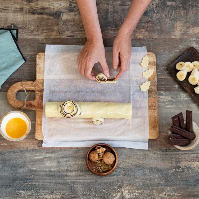 Tronco de Navidad de hojaldre con chocolate