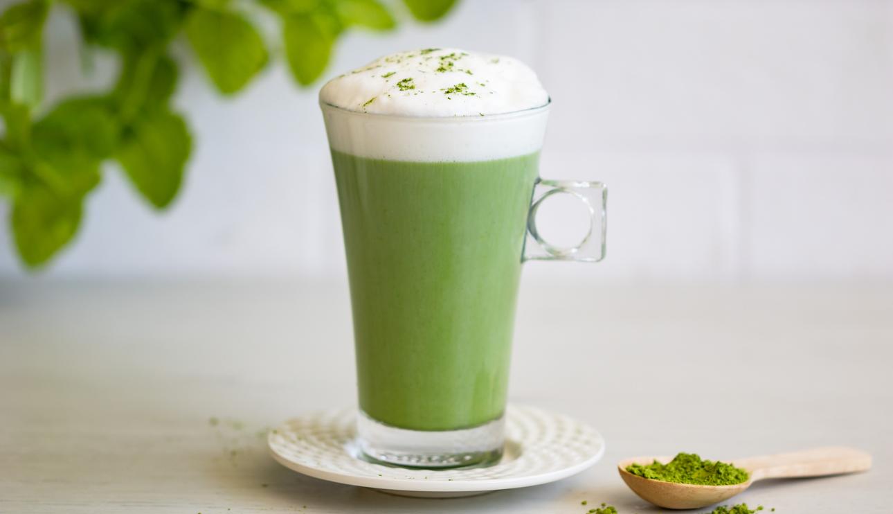 Té matcha con leche condensada