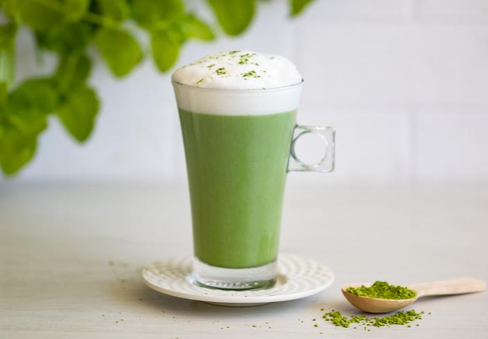 Té matcha con leche condensada