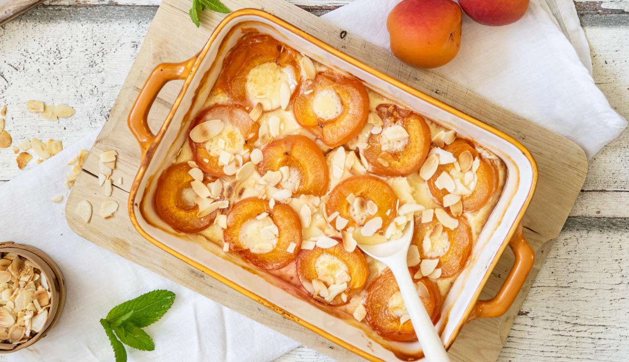 Albaricoques gratinados con leche condensada