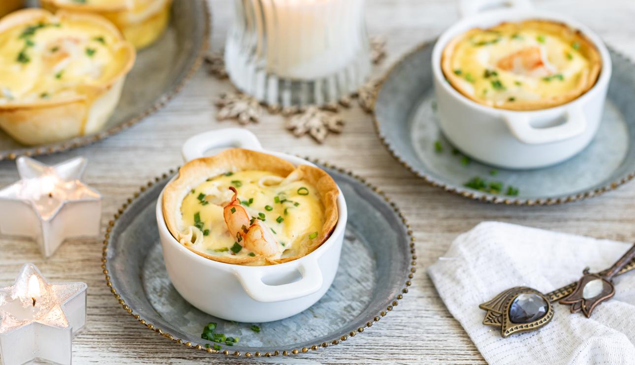 Tartaletas saladas rellenas de merluza con gambas