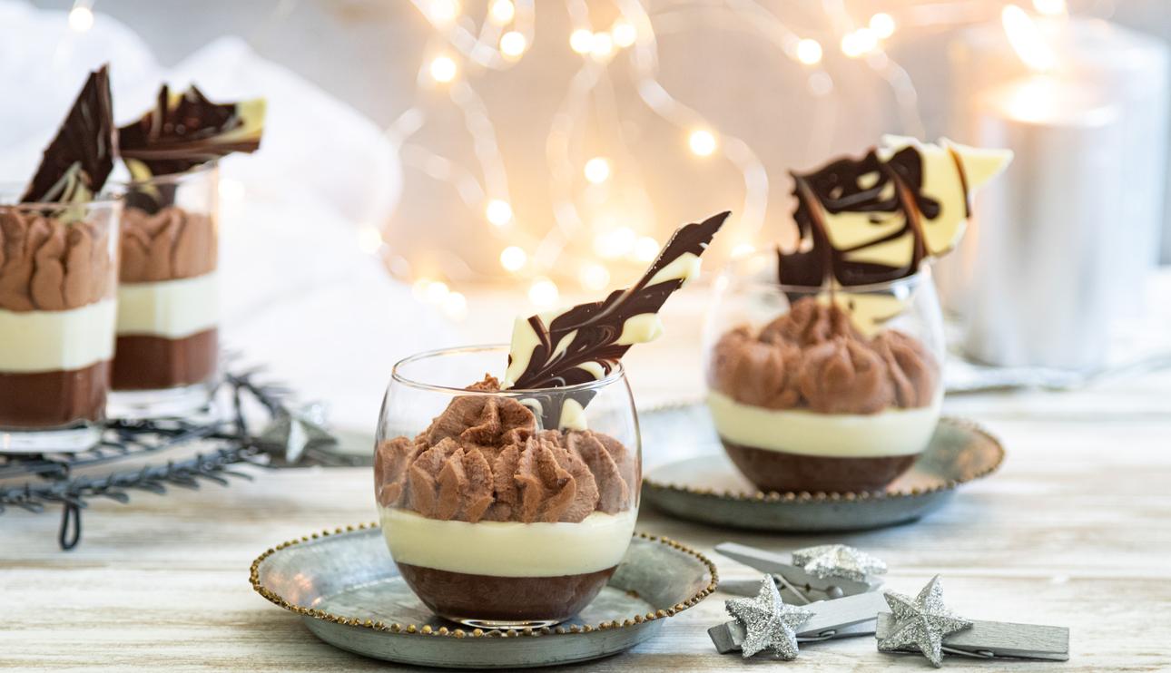 Vasitos de tres chocolates en texturas para Navidad