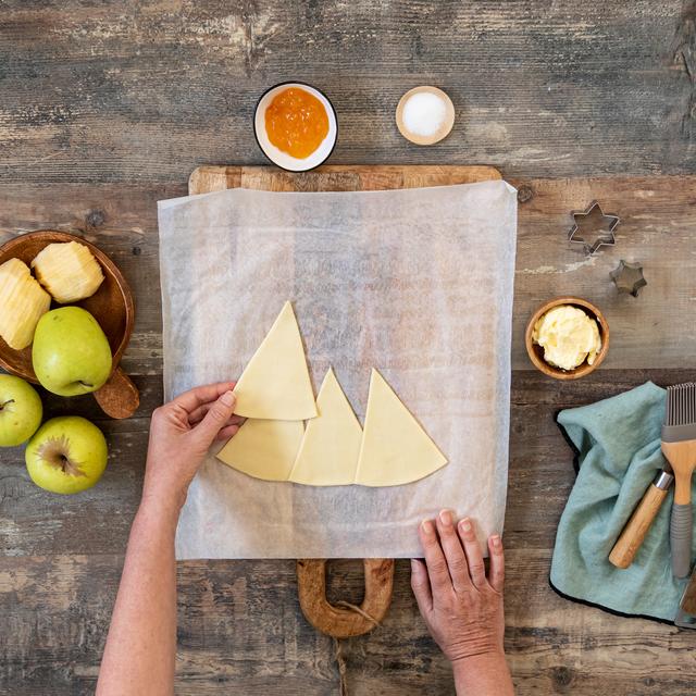 Tarta de manzana con forma de árbol de Navidad