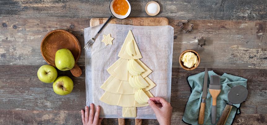 Tarta de manzana con forma de árbol de Navidad