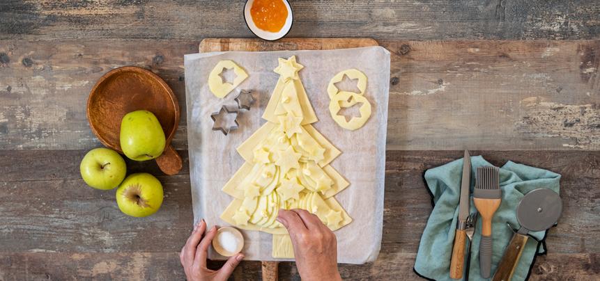 Tarta de manzana con forma de árbol de Navidad