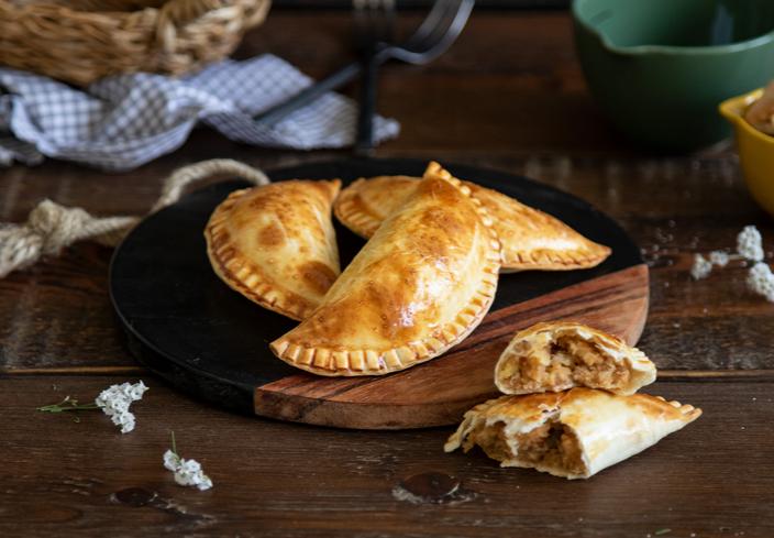 Truchas canarias de bienmesabe canario con plátano y galletas de canela