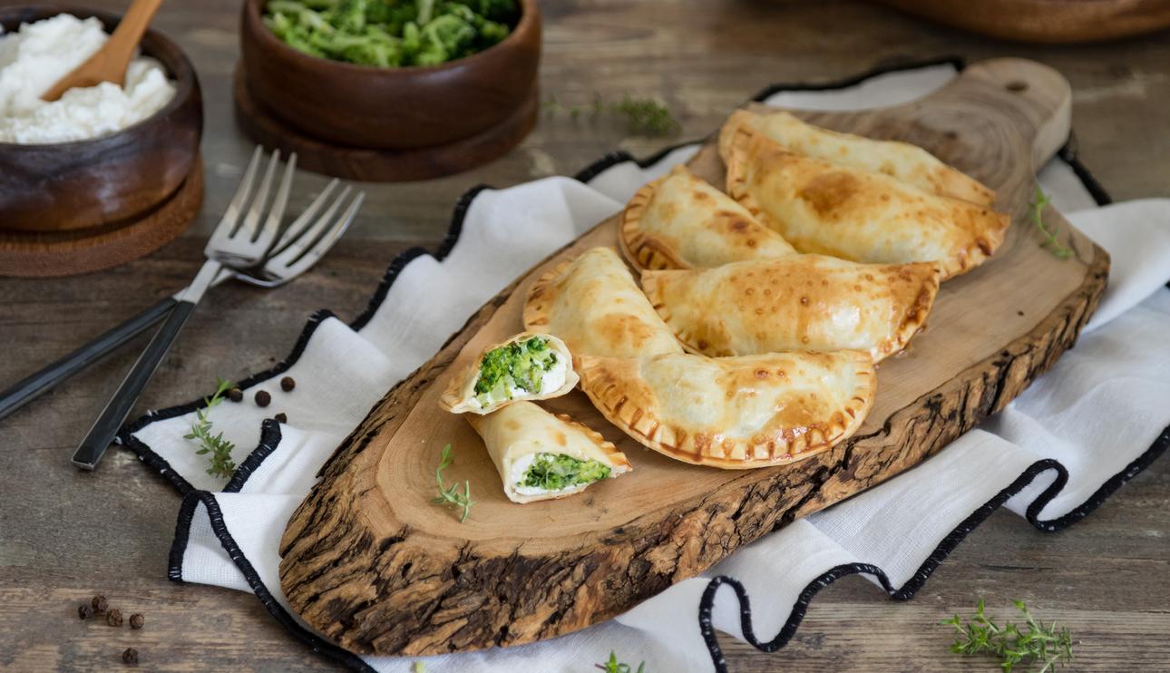 Empanadillas de queso ricotta y brócoli