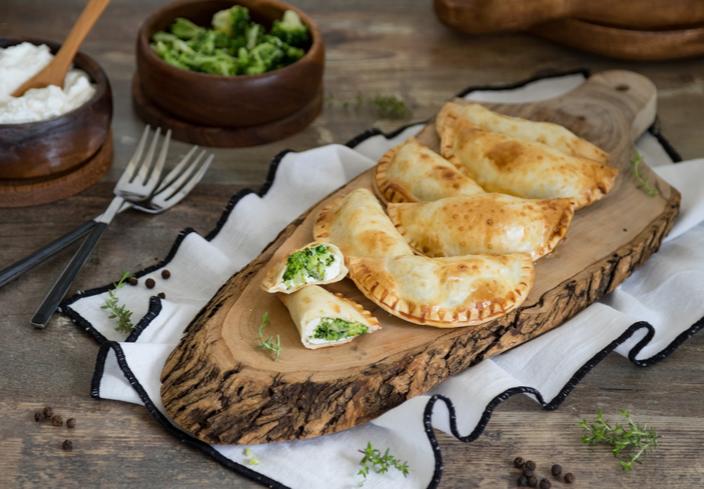 Empanadillas de queso ricotta y brócoli