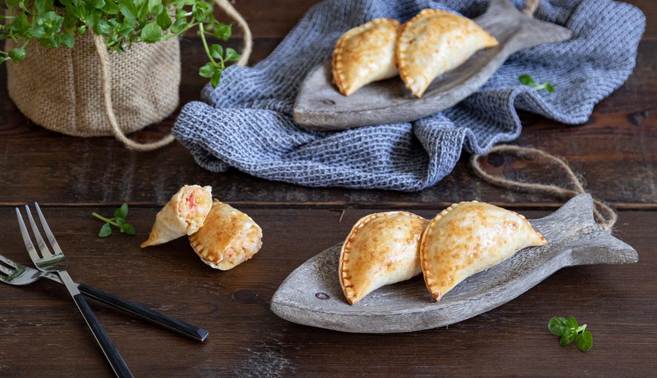 Empanadillas de gambas y merluza