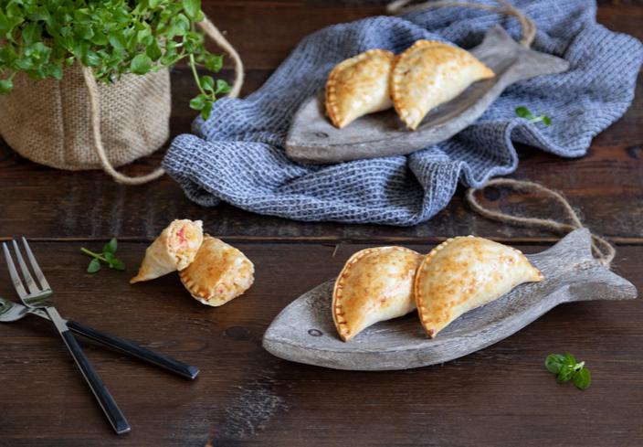 Empanadillas de gambas y merluza