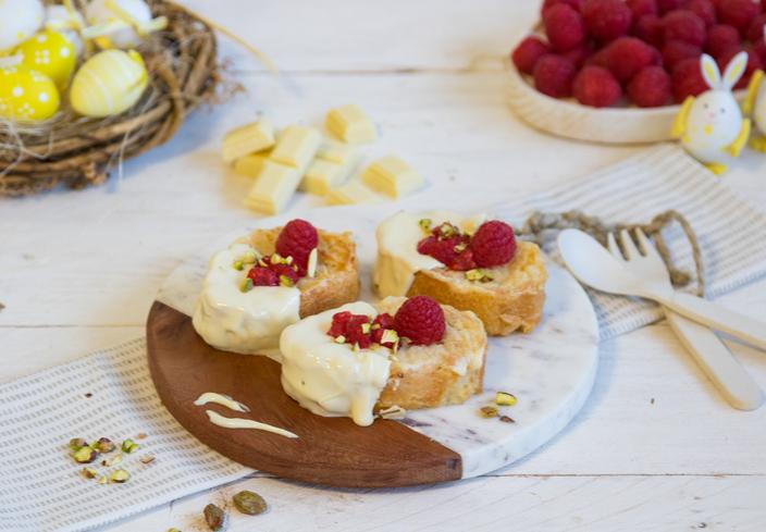 Torrijas al horno con leche condensada y chocolate blanco