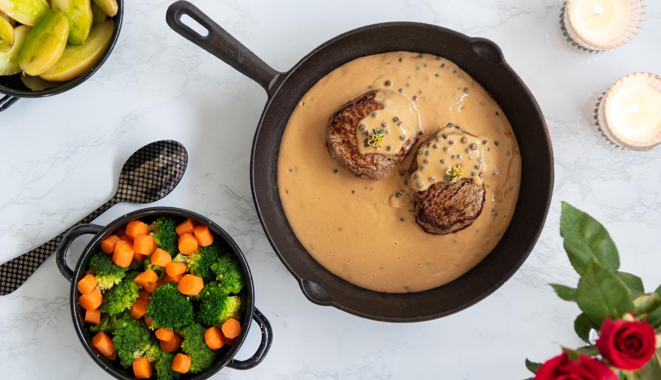 Solomillo de ternera en salsa a la pimienta verde